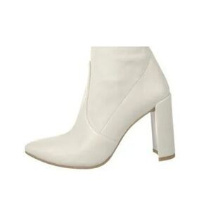 Stuart Weitzman White Leather Ankle Boots